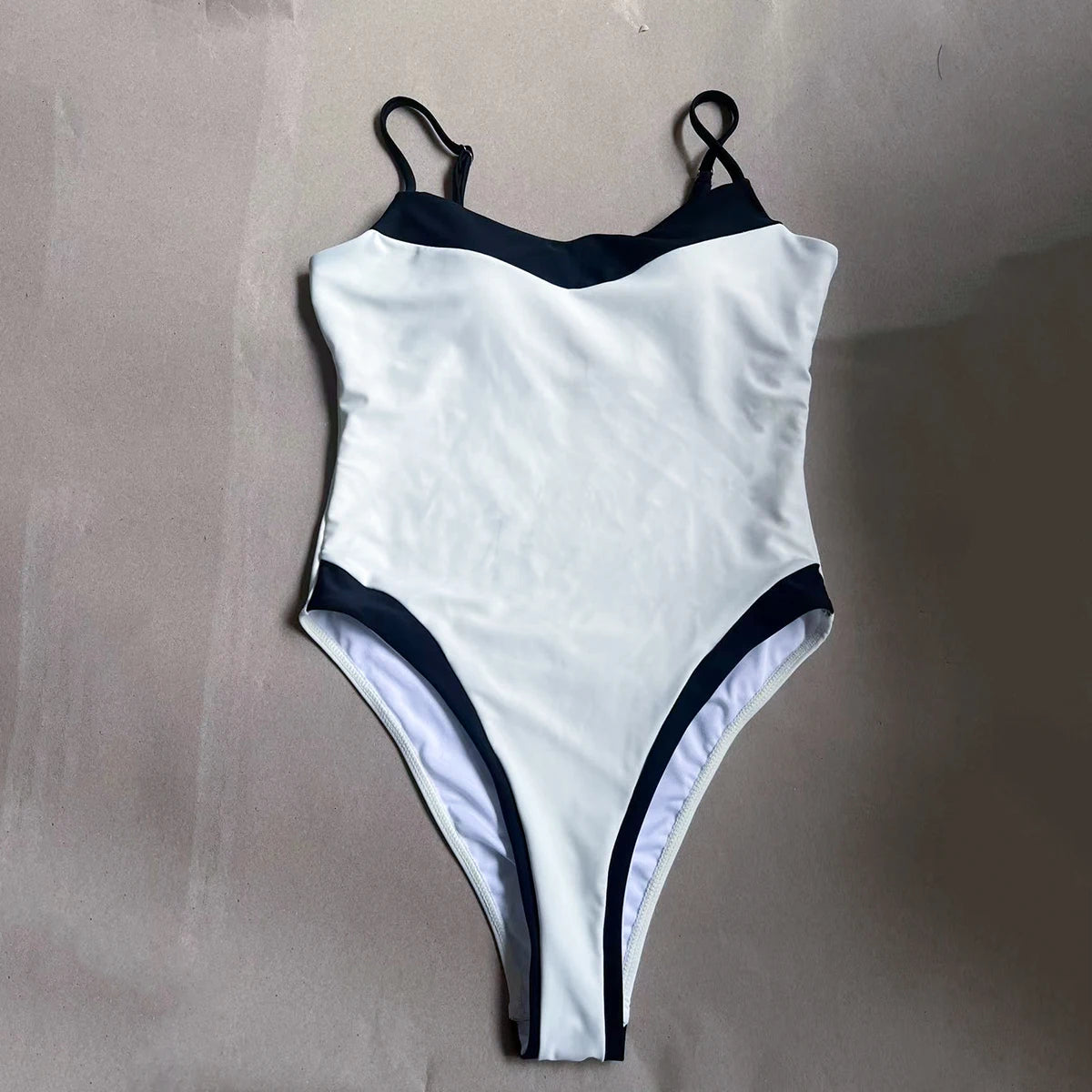 Elevate Your Beach Style: Sexy Monokini Swimsuit